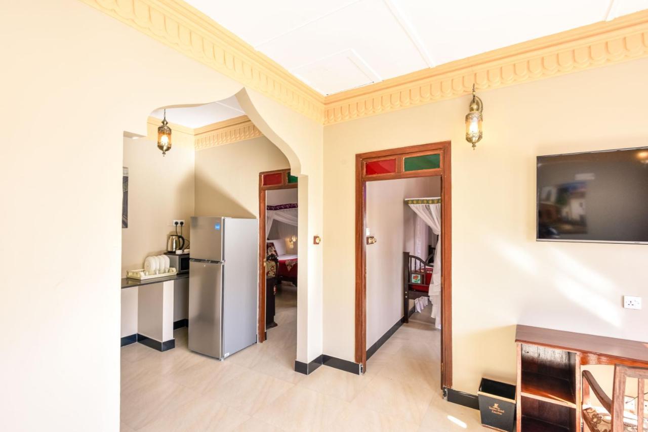 Freddie Mercury Apartments ザンジバルシティ エクステリア 写真